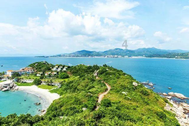哈尔滨街头又出新“花样”，街头给手机发暖宝宝