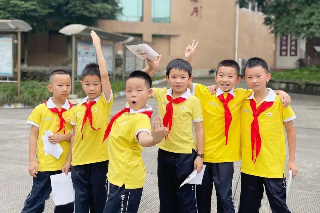 奥利维亚收养猫