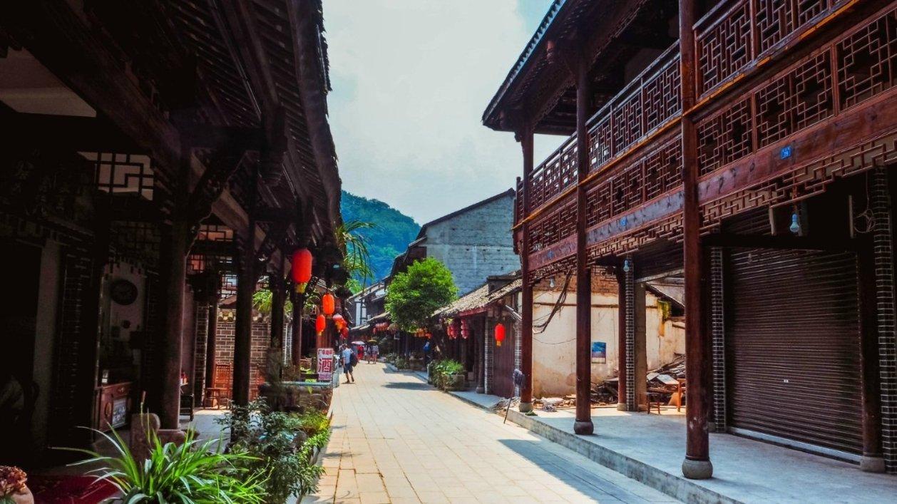 农村俗语：五十亲三人，如玩火自焚，老祖宗的告诫有道理吗？
